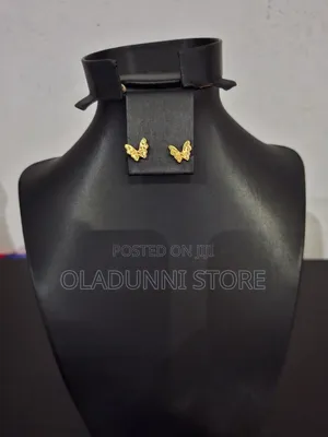 Butterfly Earring Gold
