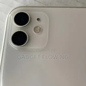 New Apple iPhone 11 64 GB White