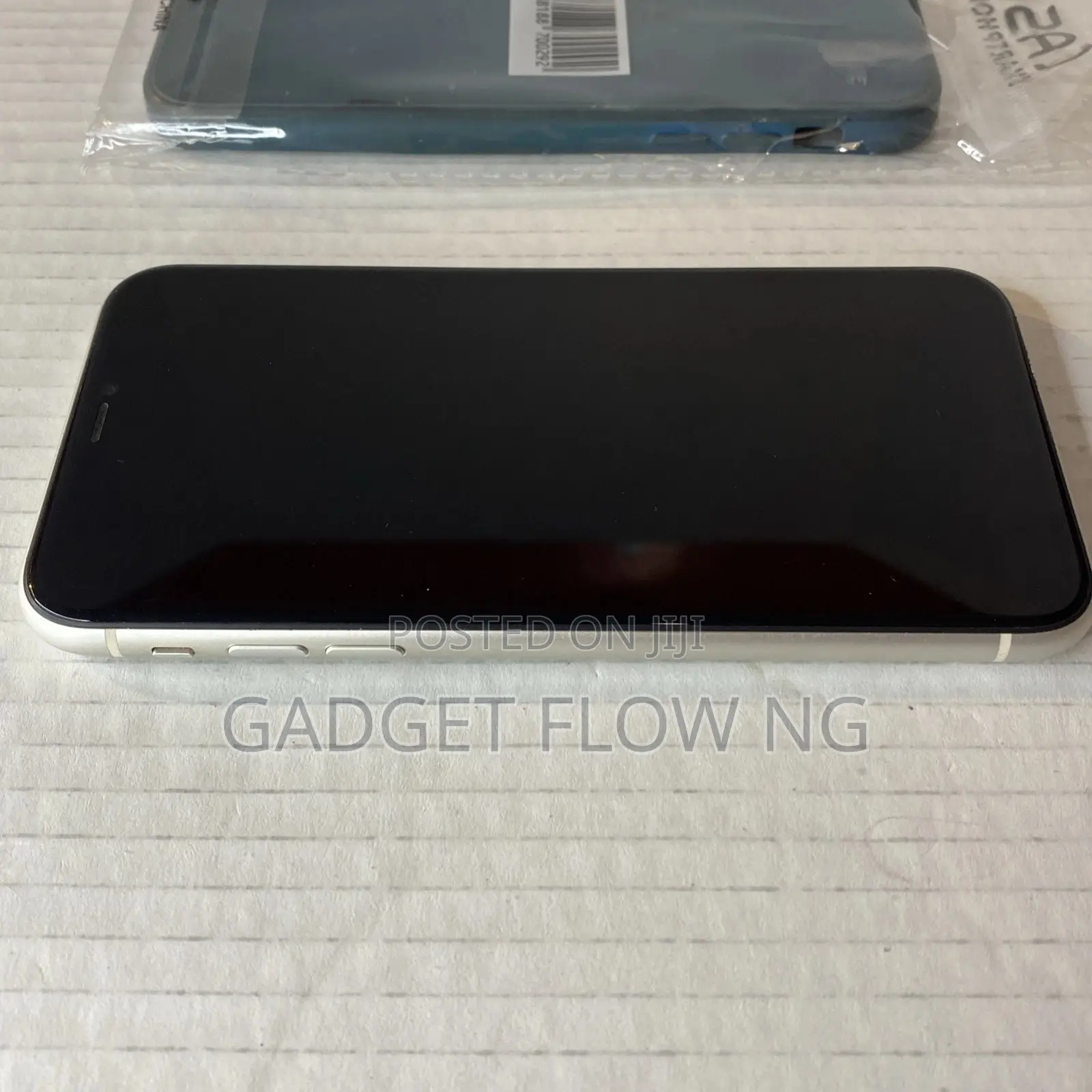 New Apple iPhone 11 64 GB White