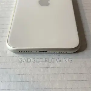 New Apple iPhone 11 64 GB White