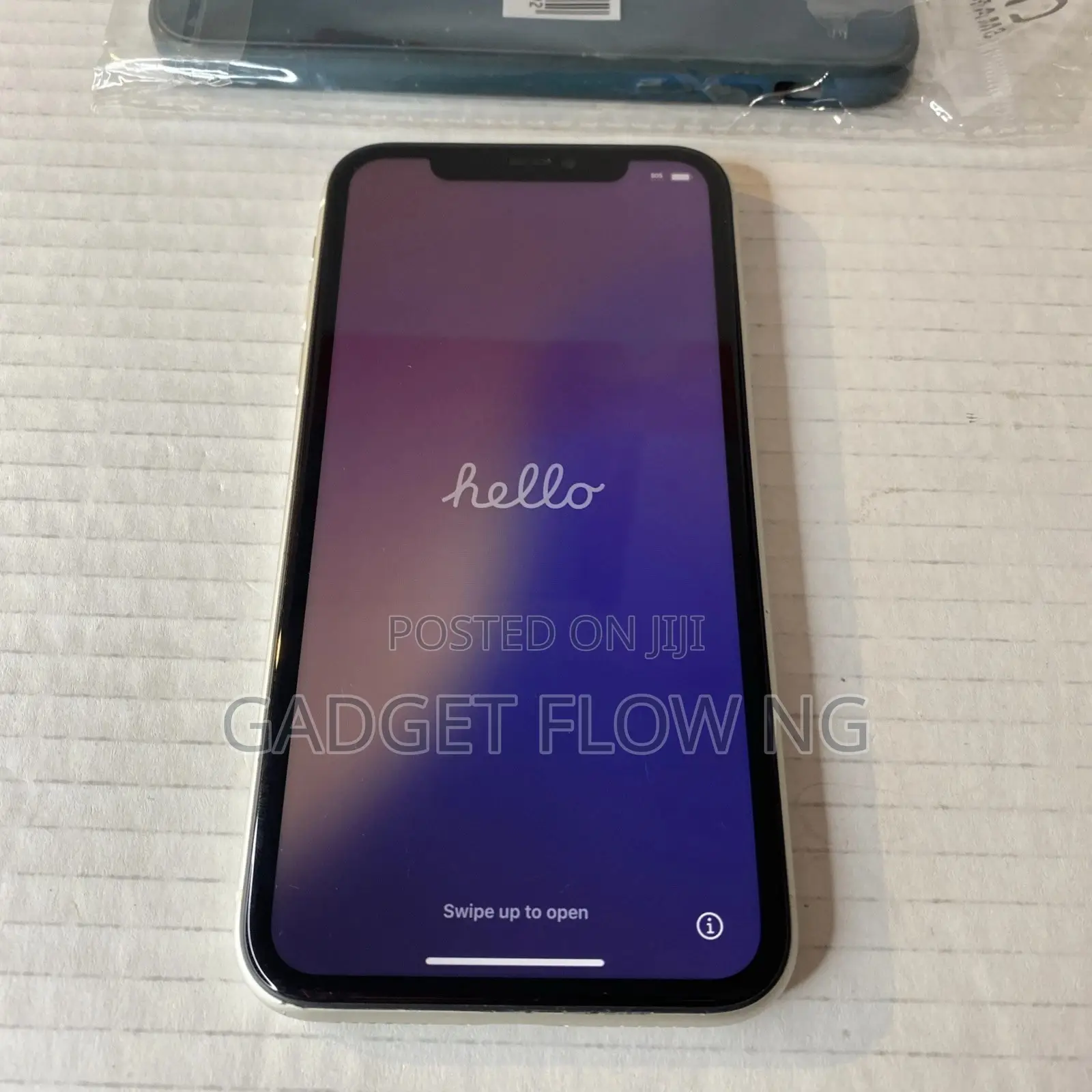 New Apple iPhone 11 64 GB White
