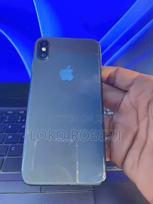 Apple iPhone X 64 GB Black
