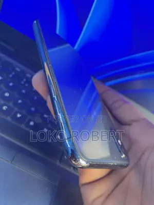 Apple iPhone X 64 GB Black
