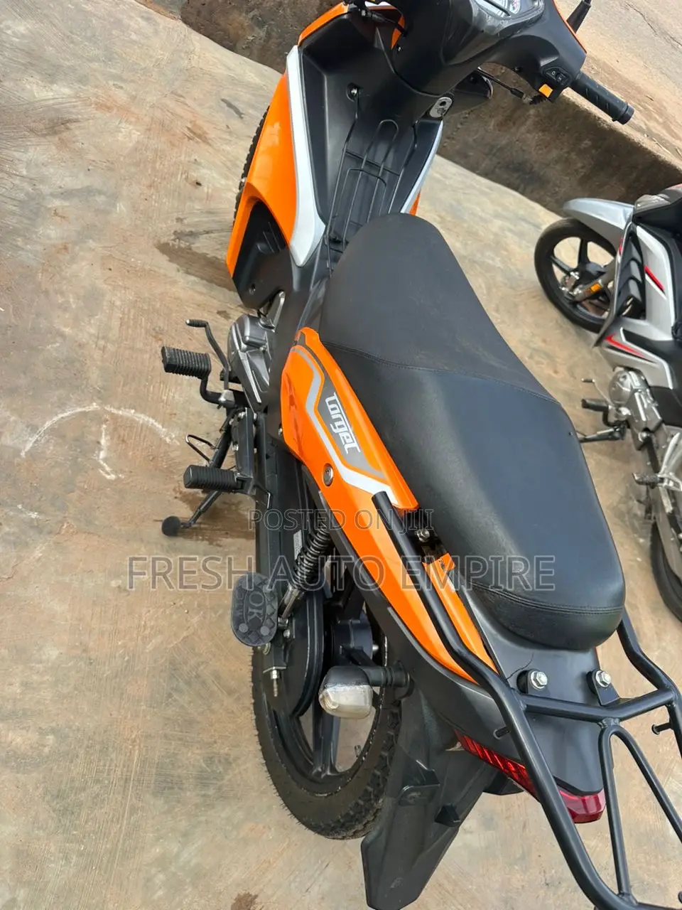 Qlink XP 200 2022 Orange