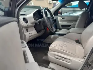 Honda Pilot EX-L 4dr SUV (3.5L 6cyl 5A) 2011 Gray