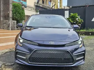 Toyota Corolla LE 2022 Blue