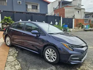 Toyota Corolla LE 2022 Blue