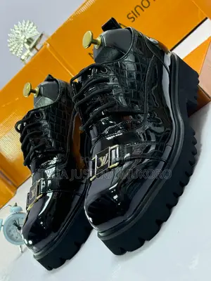 Louis Vuitton Lace Up Designer Shoes