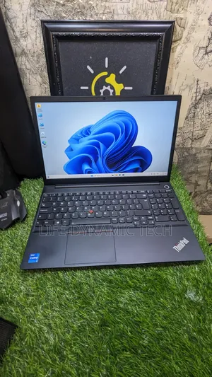 Laptop Lenovo Thinkpad E15 16GB Intel Core I5 SSD 256GB