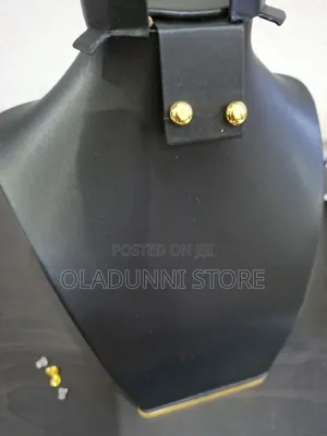 Stud Gold Earring