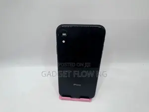 New Apple iPhone XR 64 GB Black