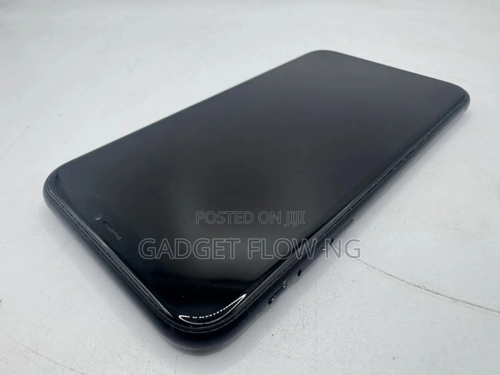 New Apple iPhone XR 64 GB Black