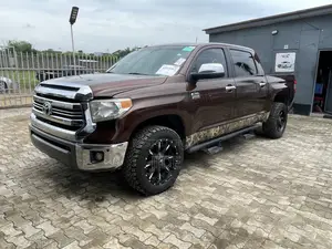 Toyota Tundra 2017 Brown