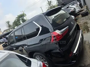 Lexus LX 570 AWD 2013 Black