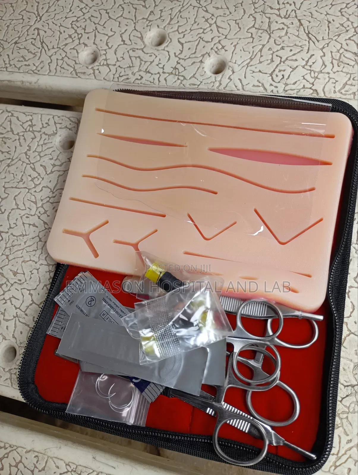 Suturing Kits/Suturing Tools