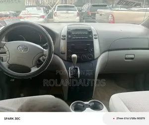 Toyota Sienna 2006 Gray
