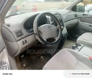 Toyota Sienna 2006 Gray