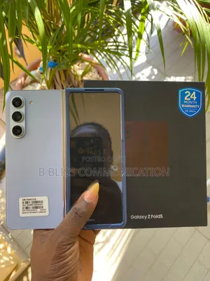 New Samsung Galaxy Fold 5G 512 GB Blue