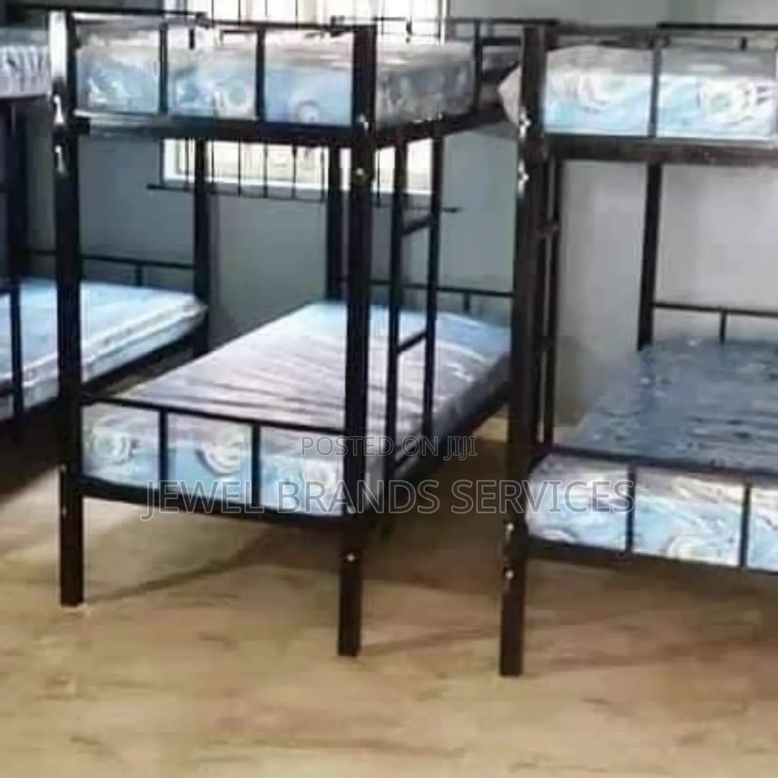 Double Bunk Bed for Guest Room