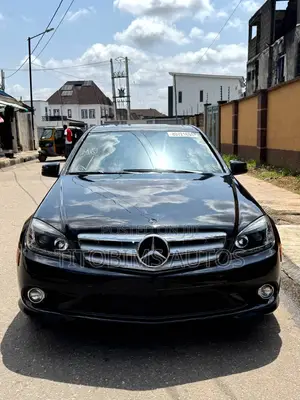 Mercedes-Benz C300 Luxury 4Matic Sedan AWD (3.0L 6cyl 7A) 2011 Black