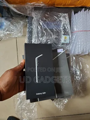 New Samsung Galaxy S25+ 256 GB Silver