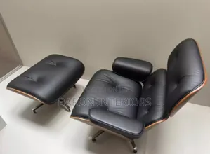 Relaxing Chair With Footrest Is Available as Seen