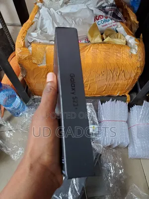 New Samsung Galaxy S23+ 256 GB Green