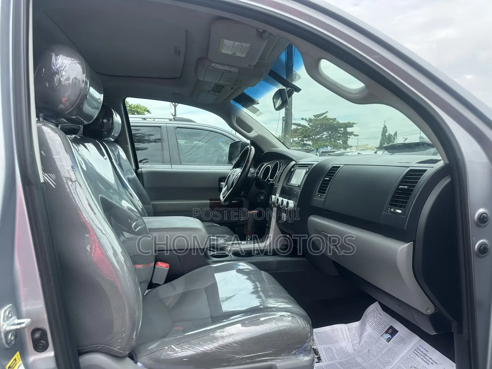 Toyota Sequoia 2016 Silver