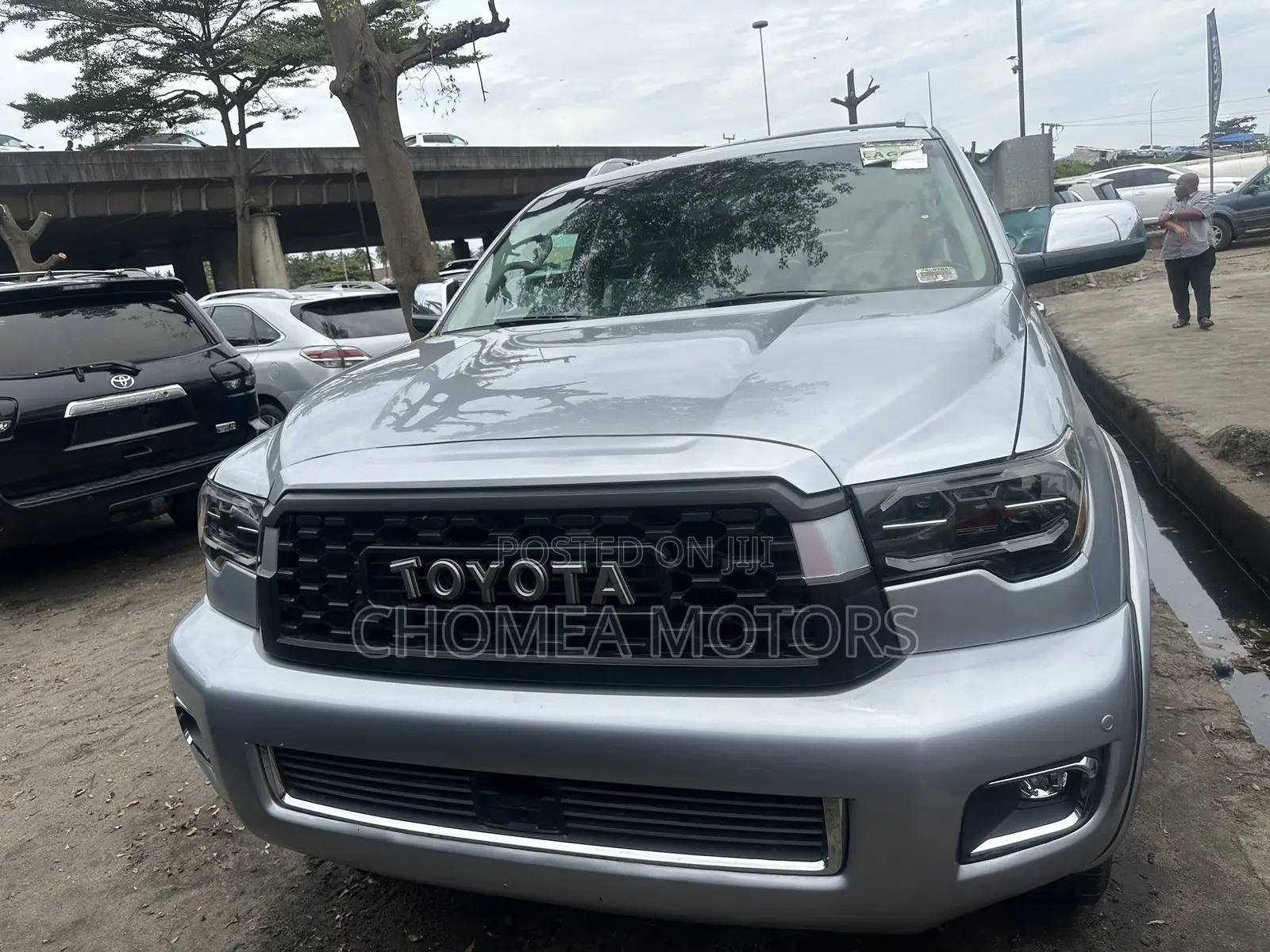 Toyota Sequoia 2016 Silver
