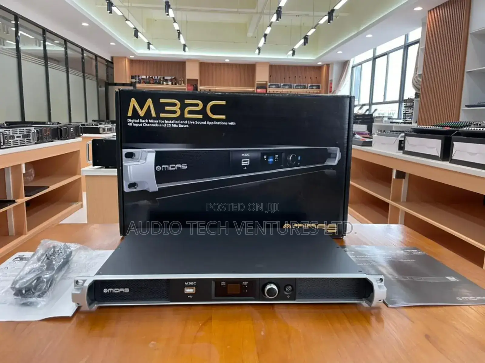 Midas M32c Digital Rack