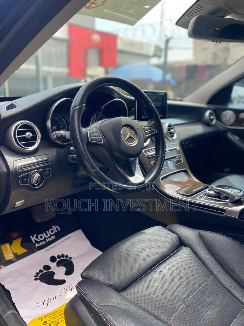 Mercedes-Benz C300 2015 Black