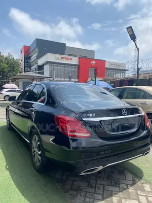 Mercedes-Benz C300 2015 Black