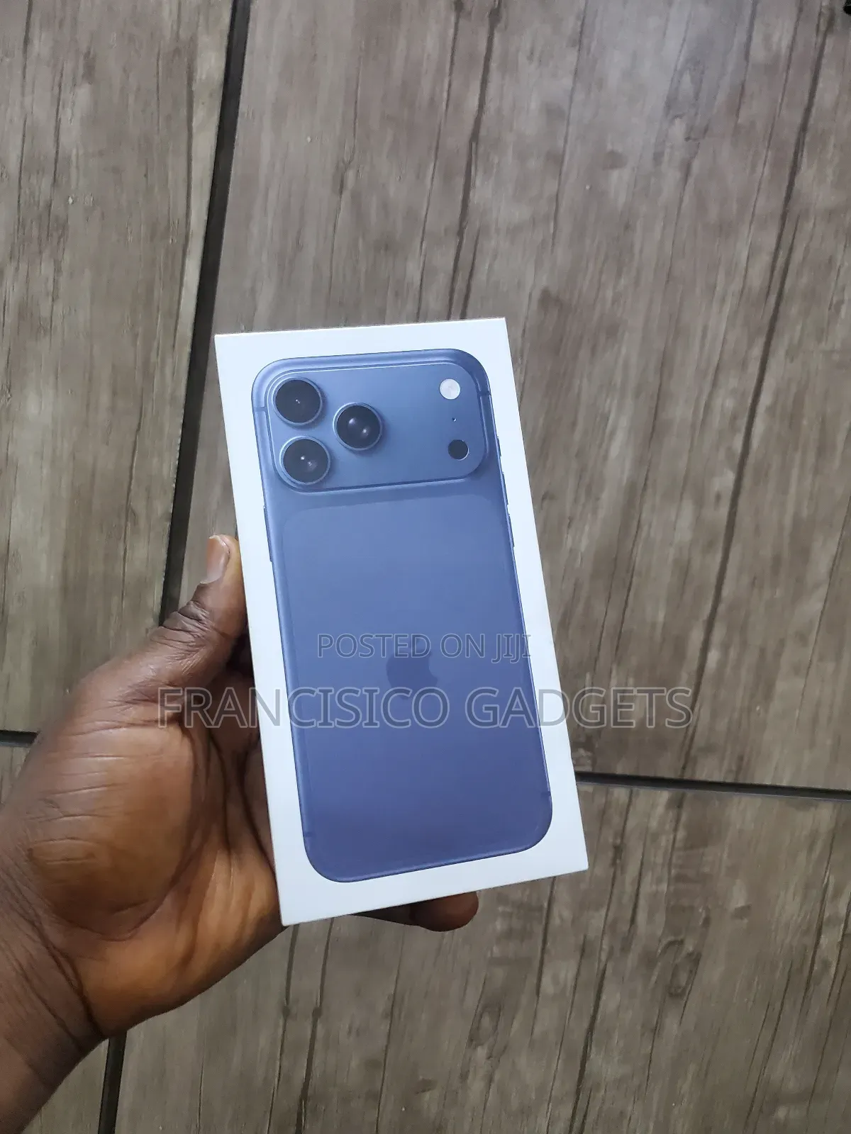 New Apple iPhone 17 Pro Max 256 GB Blue