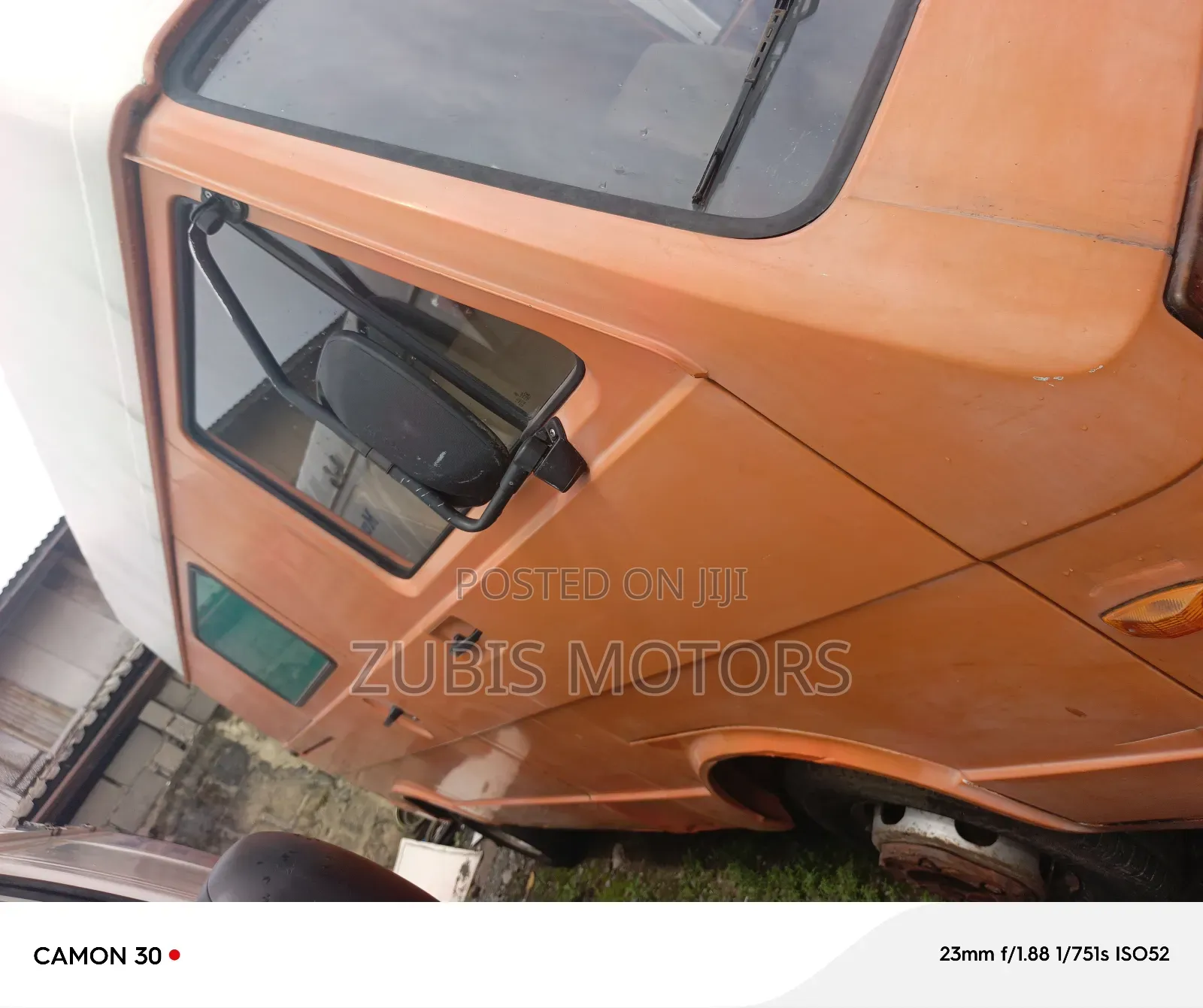 Volkswagen LT 2000 Orange