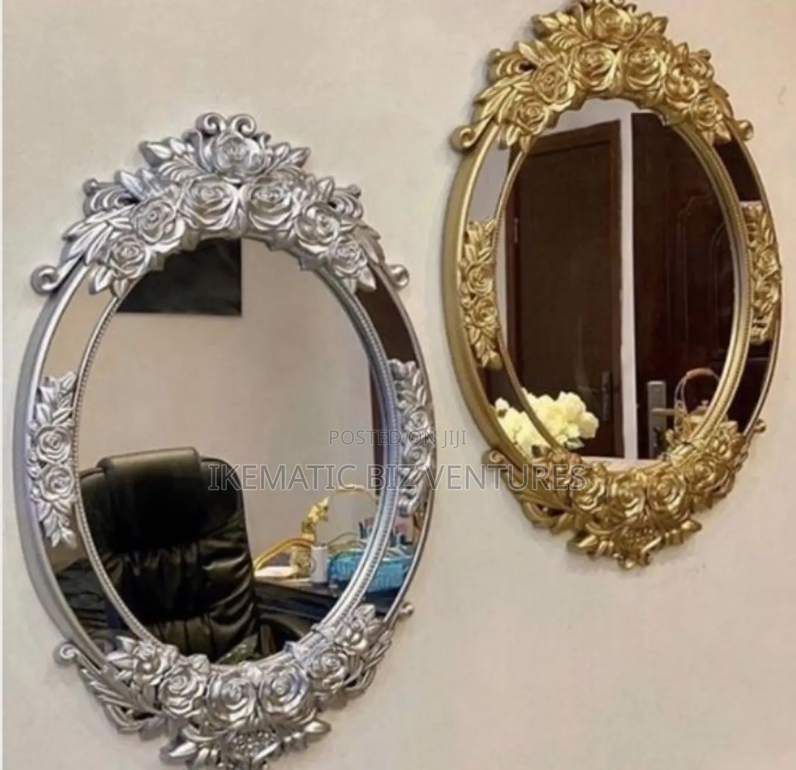 Royal Hanging Mirror 
