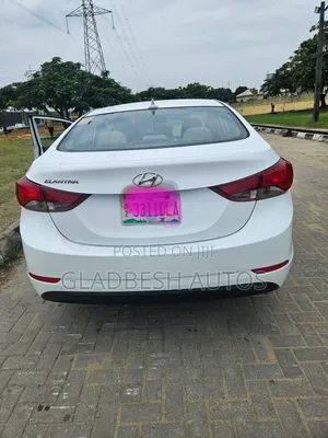 Hyundai Elantra Sport 4dr Sedan (2.0L 4cyl 6A) 2015 White
