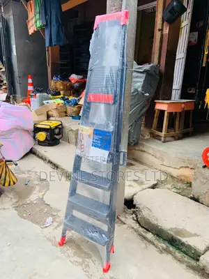 6 Steps Aluminun Heavy Duty Black Ladder
