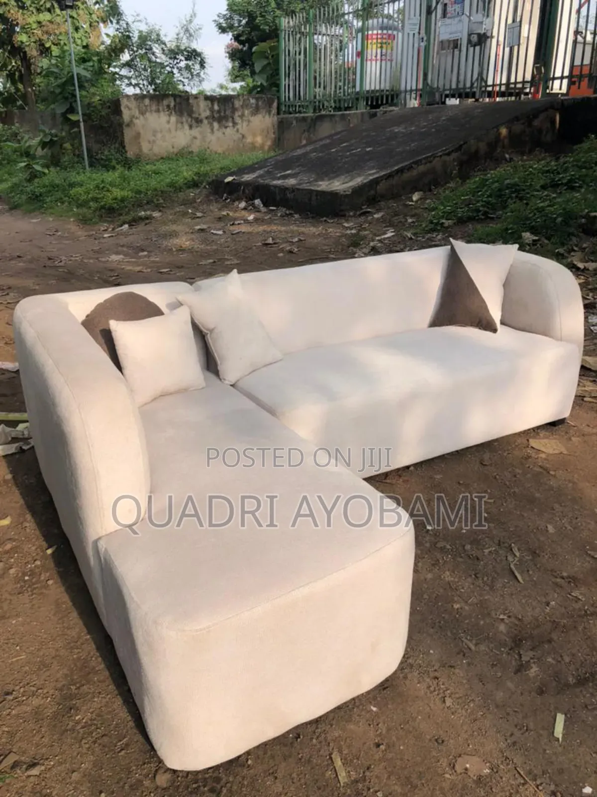 L Shape With Two Two Pillow
