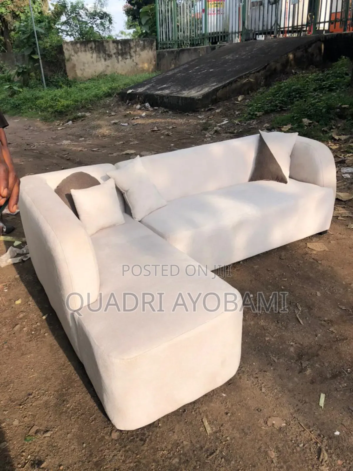 L Shape With Two Two Pillow