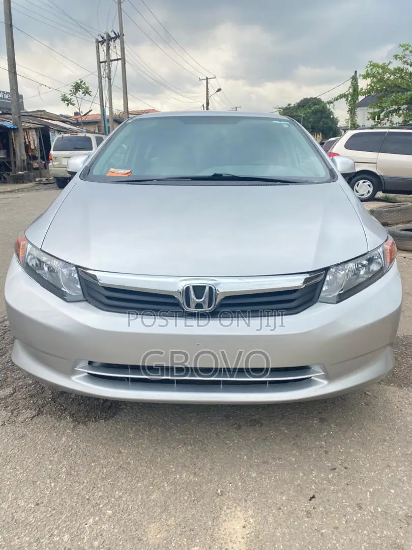 Honda Civic 1.8 3 Door Automatic 2012 Silver
