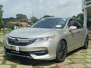 Honda Accord 2017 Gold