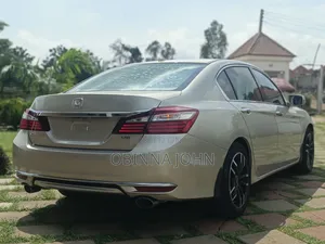 Honda Accord 2017 Gold