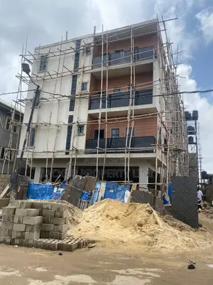 3bdrm Block of Flats in Akoka for sale
