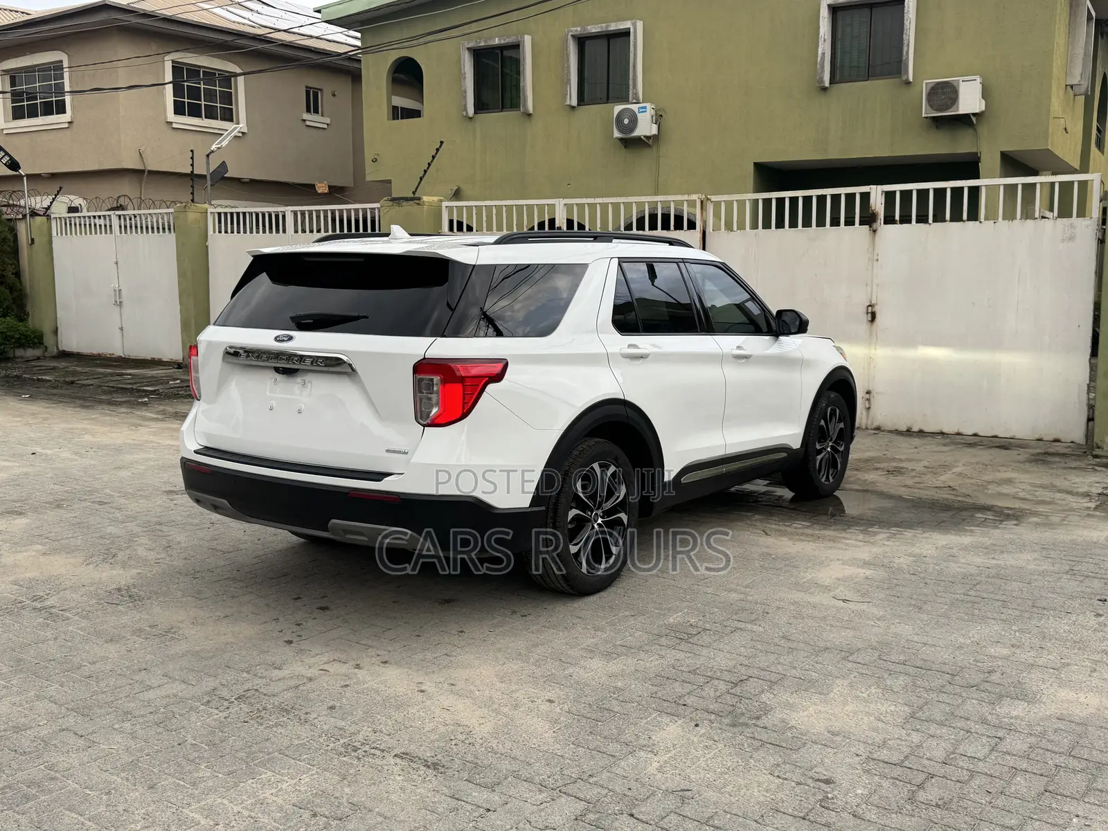 Ford Explorer 2020 White