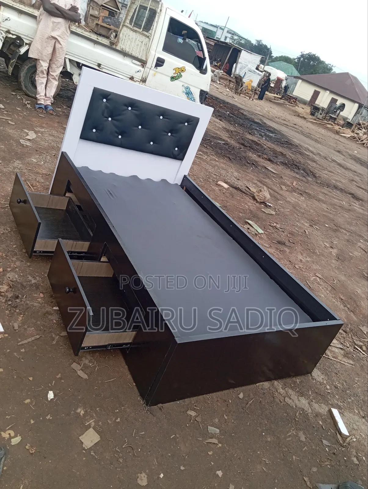 Bed Frame 3.5 by 6 With 2 Drawers