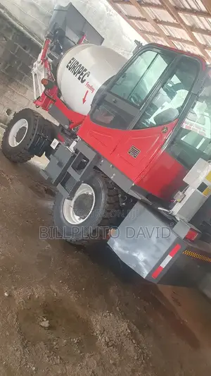 Self-loading Concrete Mixer,