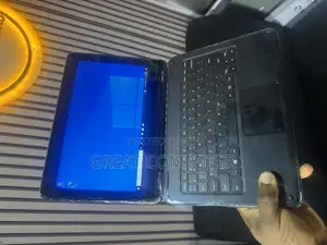 New Laptop Lenovo 300e 4GB Intel Celeron SSD 128GB