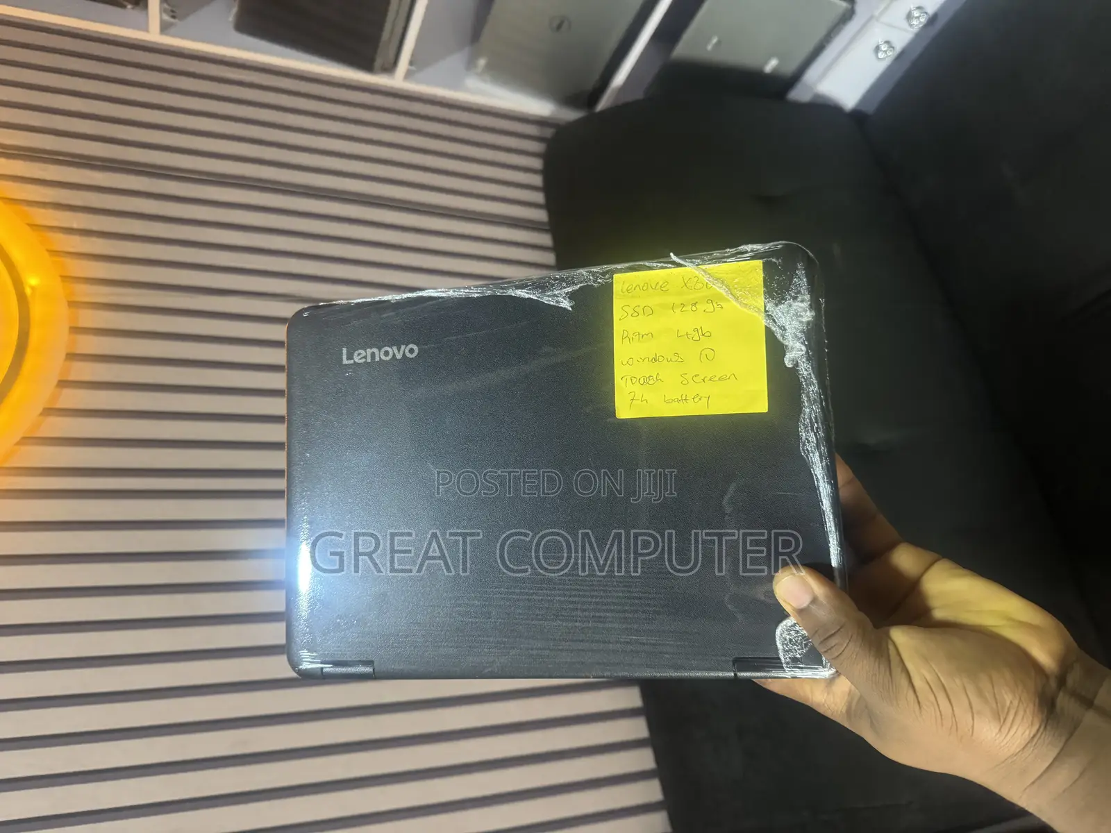 New Laptop Lenovo 300e 4GB Intel Celeron SSD 128GB