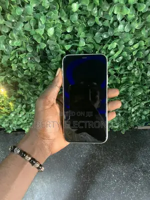 Apple iPhone 11 64 GB White