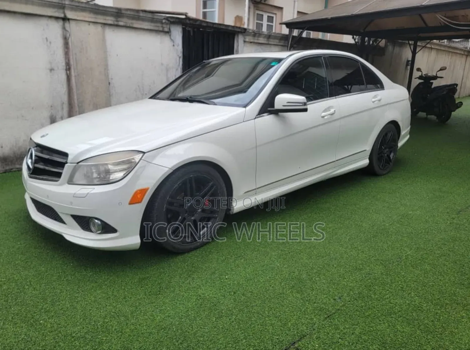 Mercedes-Benz C300 2010 White